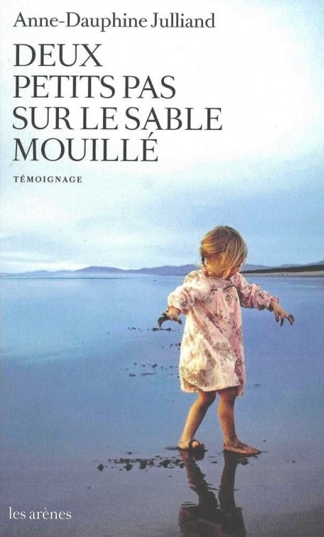 Deux petits pas sur le sable mouillé