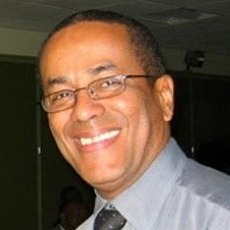 Prof. Claude Moreira